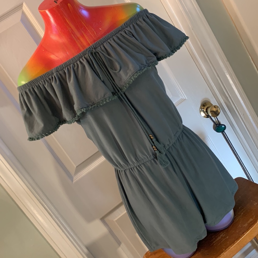 Beautiful DEREK HEART Romper